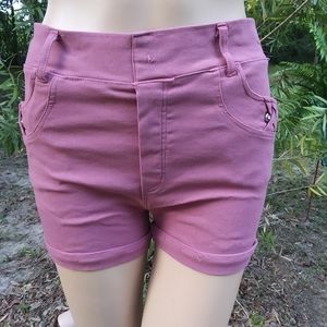 "Indero" pull on cuffed maroon denim shorts